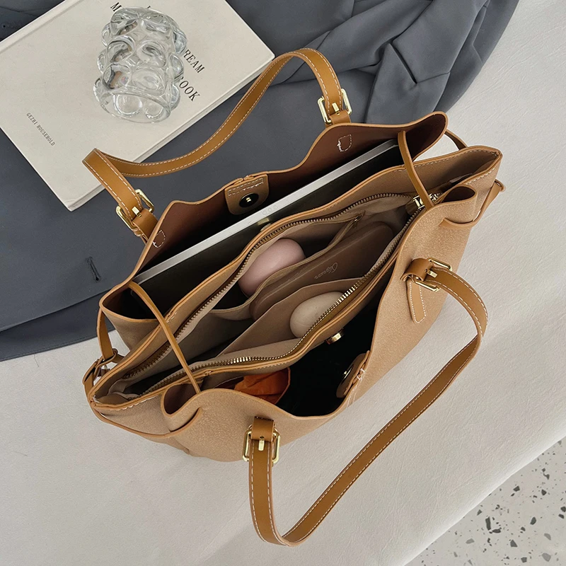 고급 여성용 술 장식 토트백, 디자이너 숄더백, 최고급 - Leatherwork Designs 리뷰 및 가격